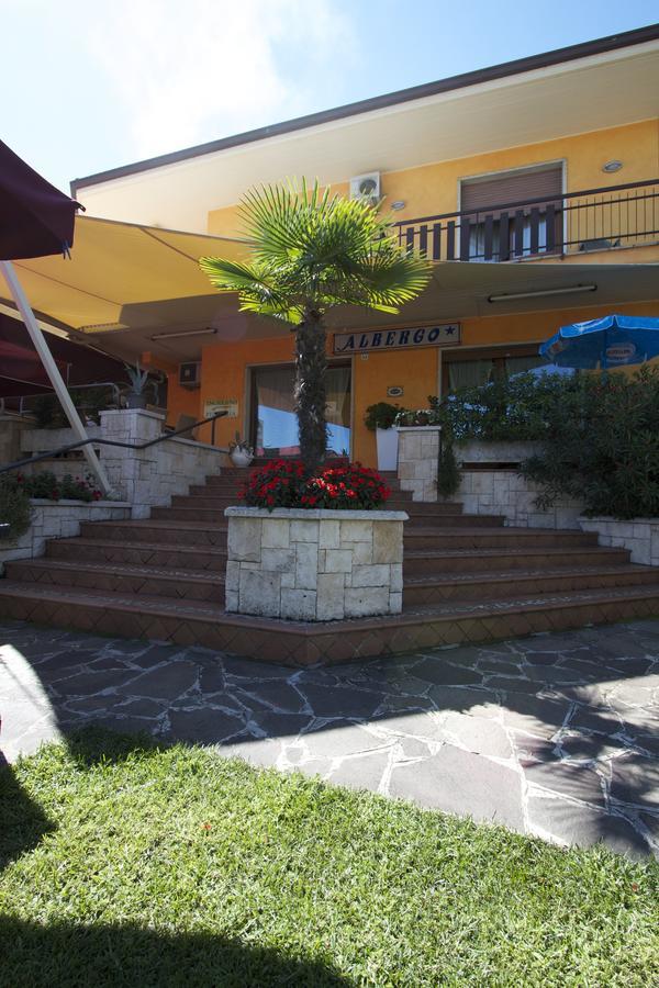 Albergo Tavernetta Castelnuovo del Garda Exteriér fotografie